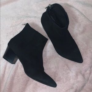 Heeled boots